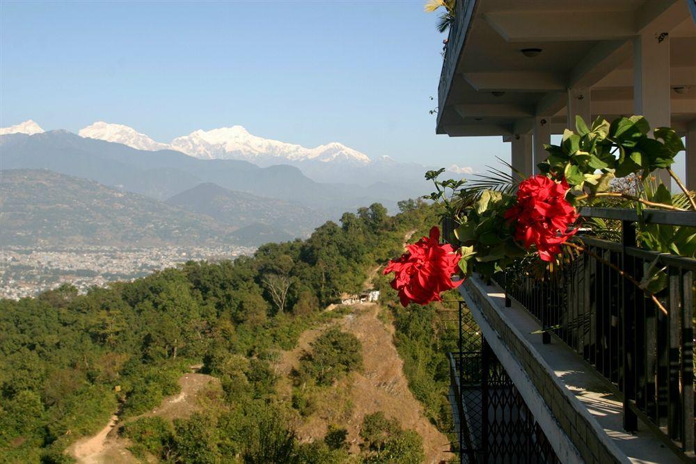 Peace Dragon Lodge Pokhara Exterior photo